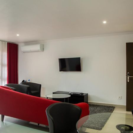 Wdc Aparthotel - Buea Exteriér fotografie