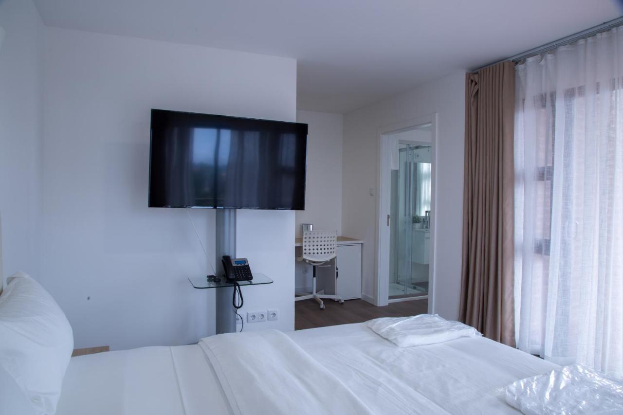 Wdc Aparthotel - Buea Exteriér fotografie