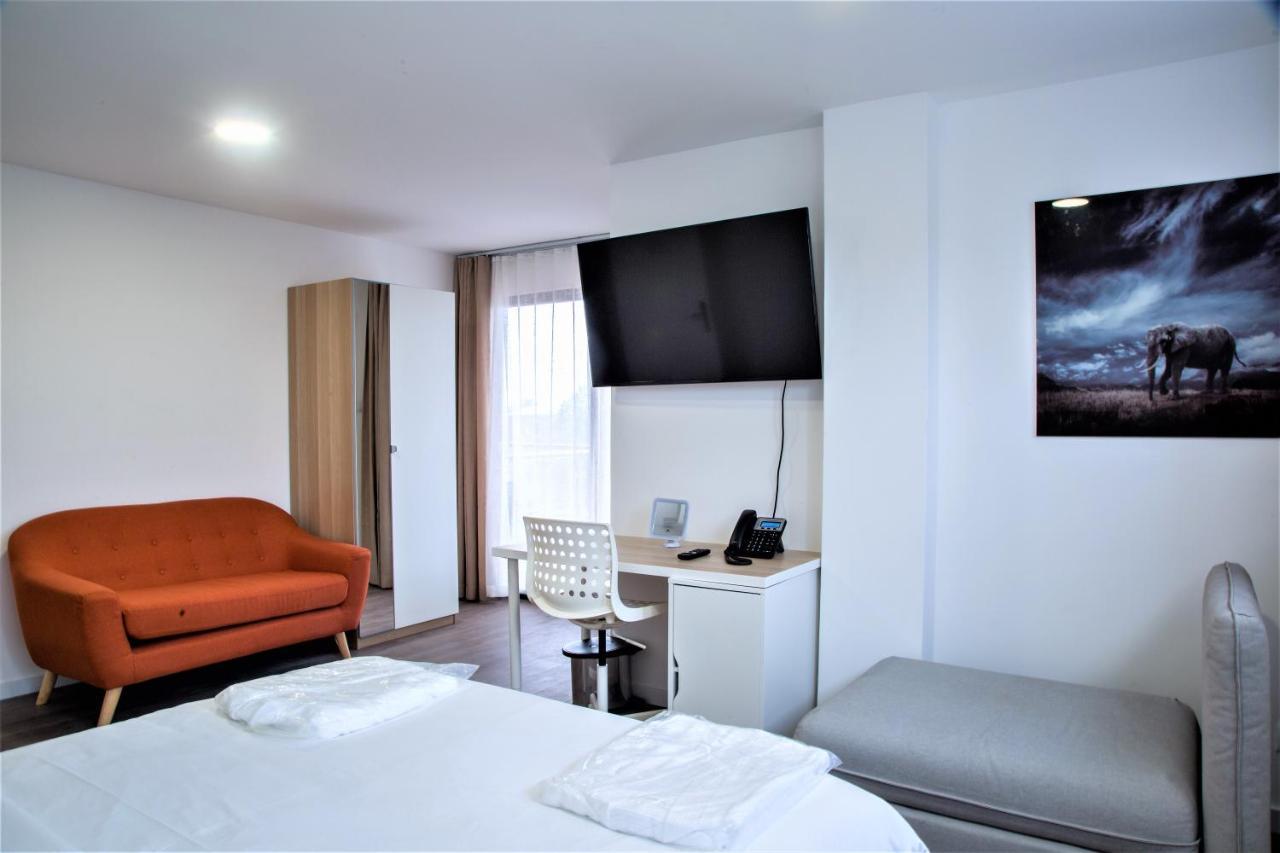 Wdc Aparthotel - Buea Exteriér fotografie