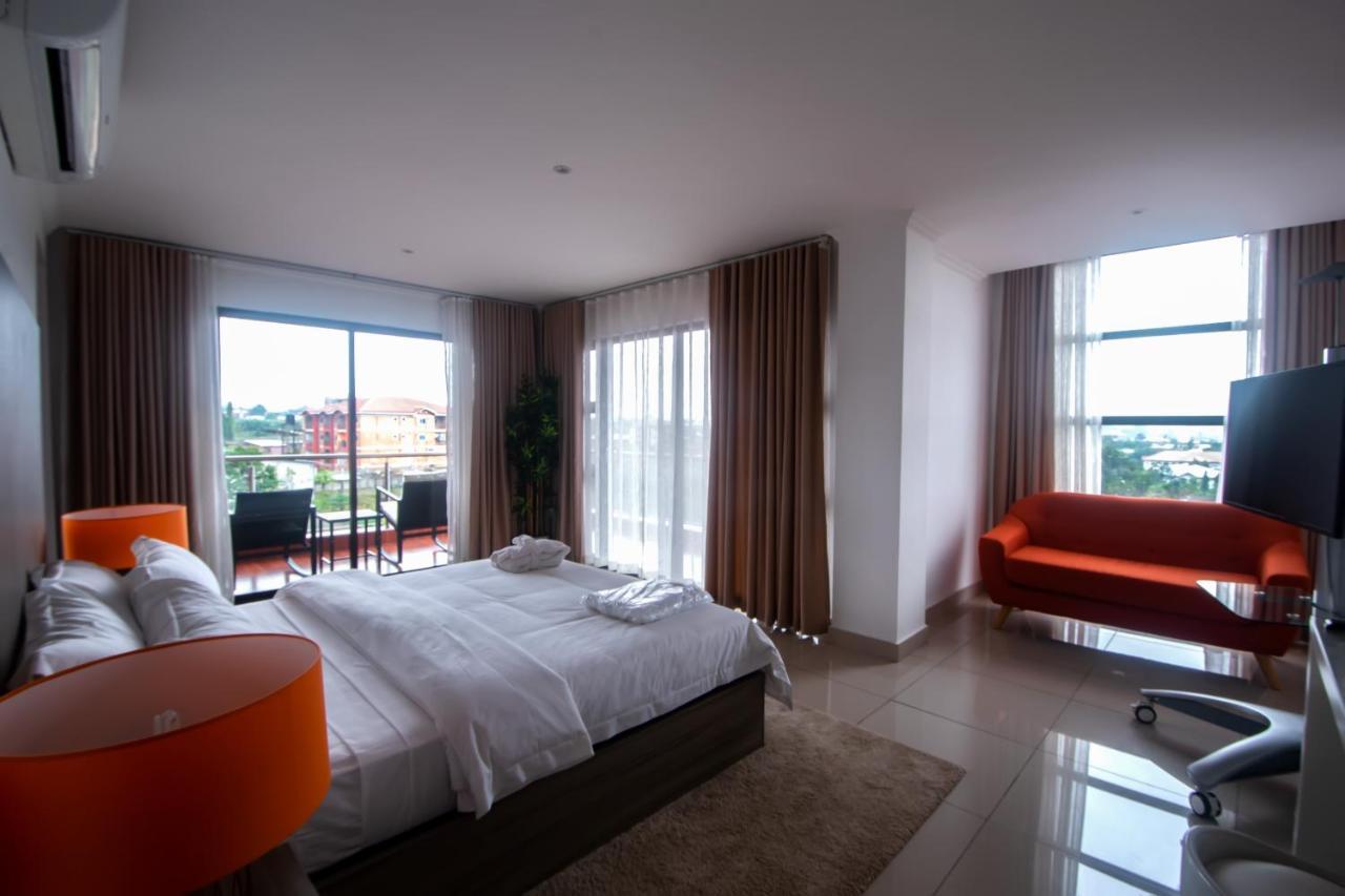 Wdc Aparthotel - Buea Exteriér fotografie