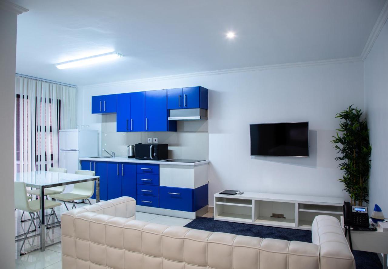 Wdc Aparthotel - Buea Exteriér fotografie