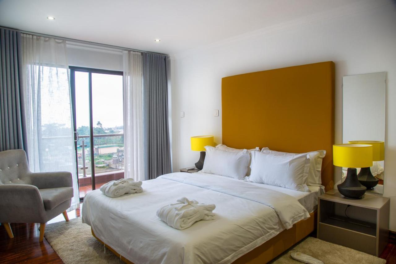 Wdc Aparthotel - Buea Exteriér fotografie