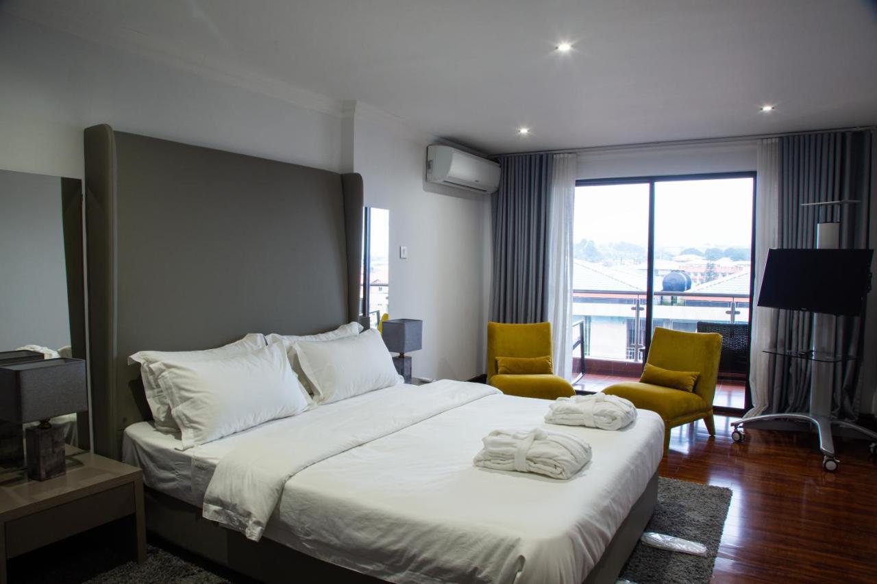 Wdc Aparthotel - Buea Exteriér fotografie